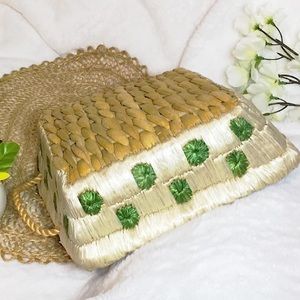 Lovely, Hand Made Philippines Basket w/Handle